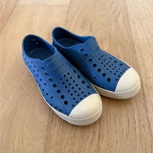 Native Kids Slip-On Shoes with cream Toe Cap